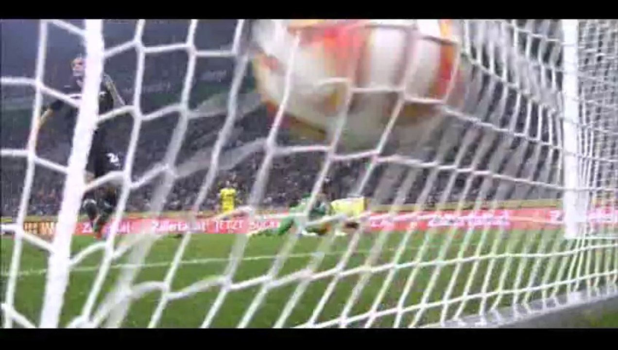 Goal Uche  - B. Moenchengladbach 1-1 Villarreal - 18-09-2014