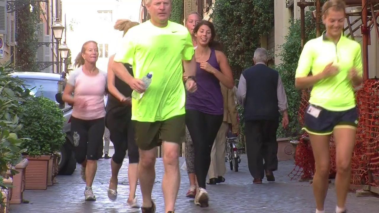Atemberaubend: rom-tour für jogger