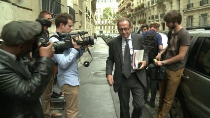 Brandão comparece à audiência após cabeçada