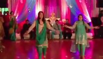 Pakistani Wedding Desi Girls Dance On Song Mehndi Rang Laai