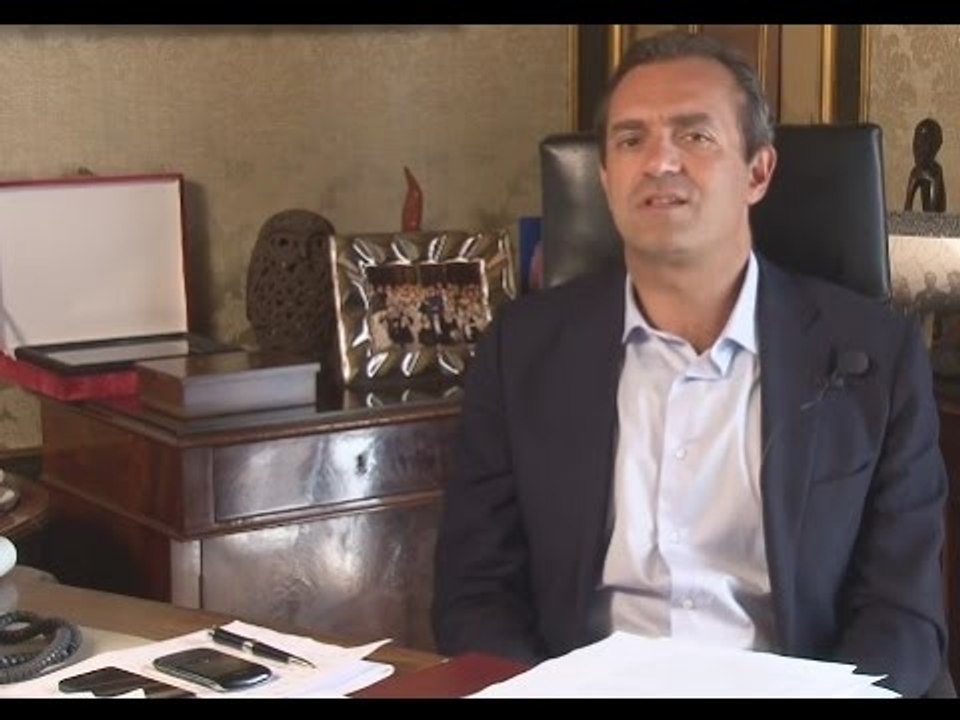 Napoli - Trasporto pubblico e lavoro, De Magistris risponde ai cittadini (18.09.14)