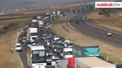 TEM Otoyolu, 15 Saat Trafiğe Kapanacak