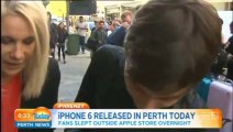 Premier à sortir avec un iPhone 6 de l'Apple Store, il le fait tomber au sol !