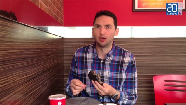 On a testé les burgers noirs de Burger King