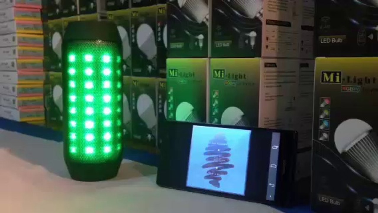 Enceintes bluetooth LED Tube - Musique bluetooth et Lumière LED