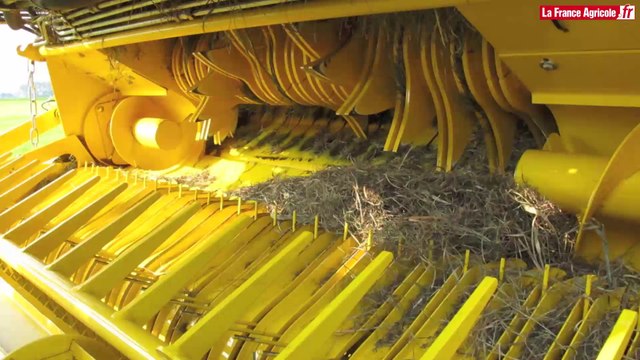 Fenaison : Lely presse les balles rondes en continu