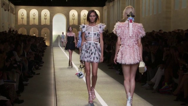 Le défilé Fendi printemps-été 2015 en vidéo