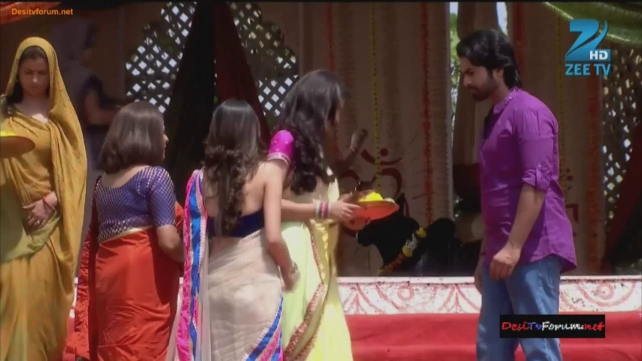 Raghu Shivani Bindi Scene
