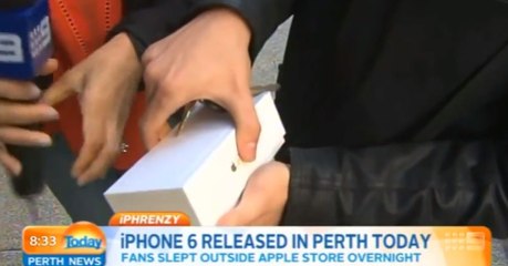 You Won't Believe What Happened When The First iPhone 6 Sold In Australia Was Unboxed