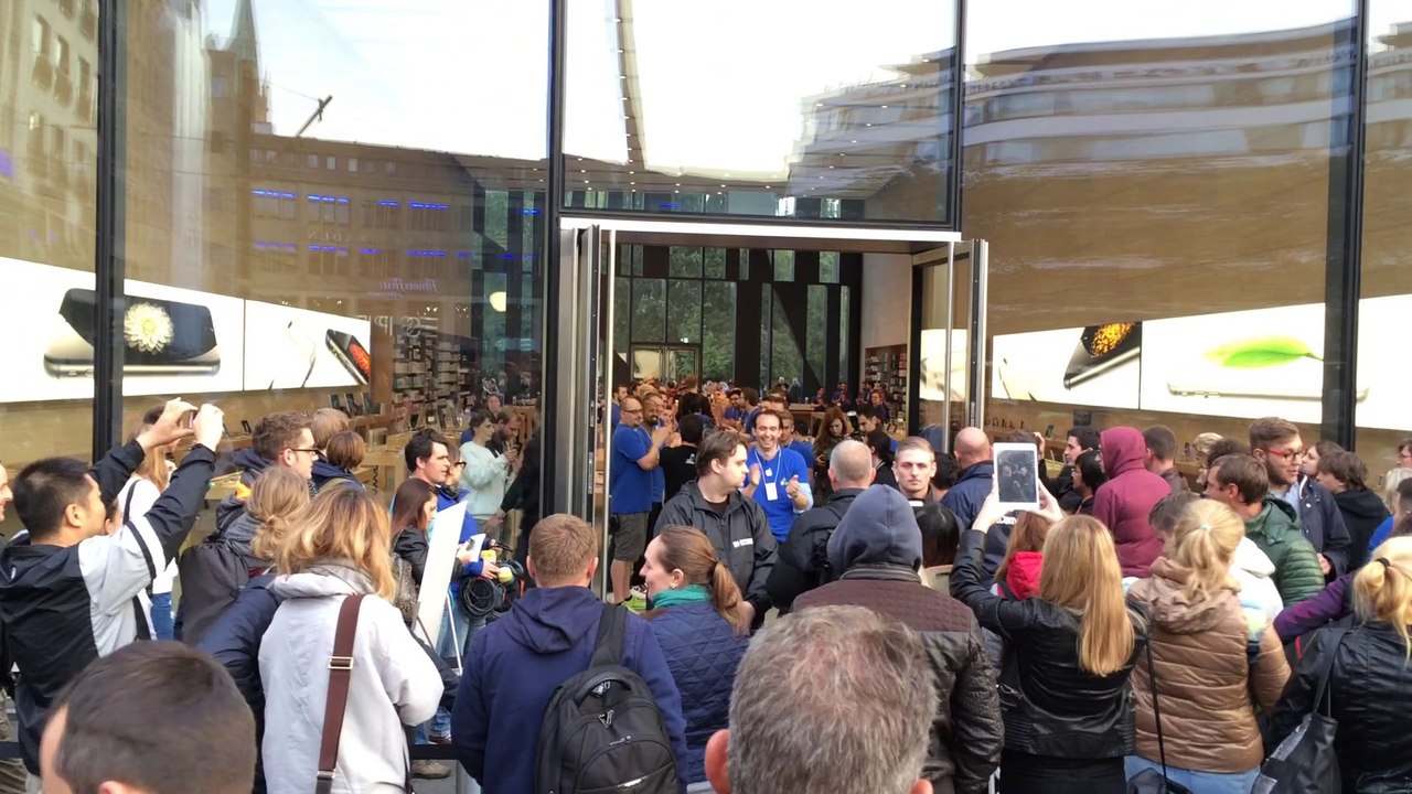 Lancement de l'iPhone 6 à l'Apple Store de Düsseldorf