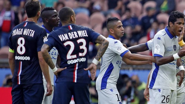 Brandao sospeso sei mesi