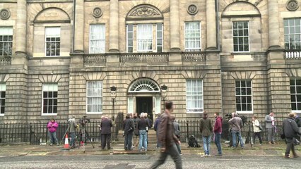 Renuncia el líder de la independencia de Escocia