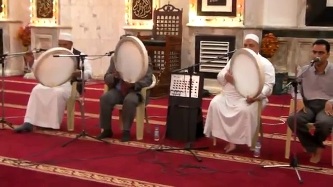 الله الله ربنا يامن لكل عيب ساتر سلطان كل الأولياء الشيخ عبدالقادر