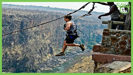 Bungee Jumping Yapamayan Genç