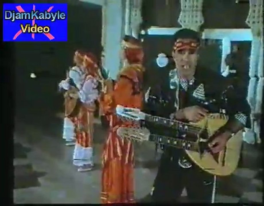 Takfarinas "Irgazen" 1990 (Clip Kabyle) A.Baroudi batterie