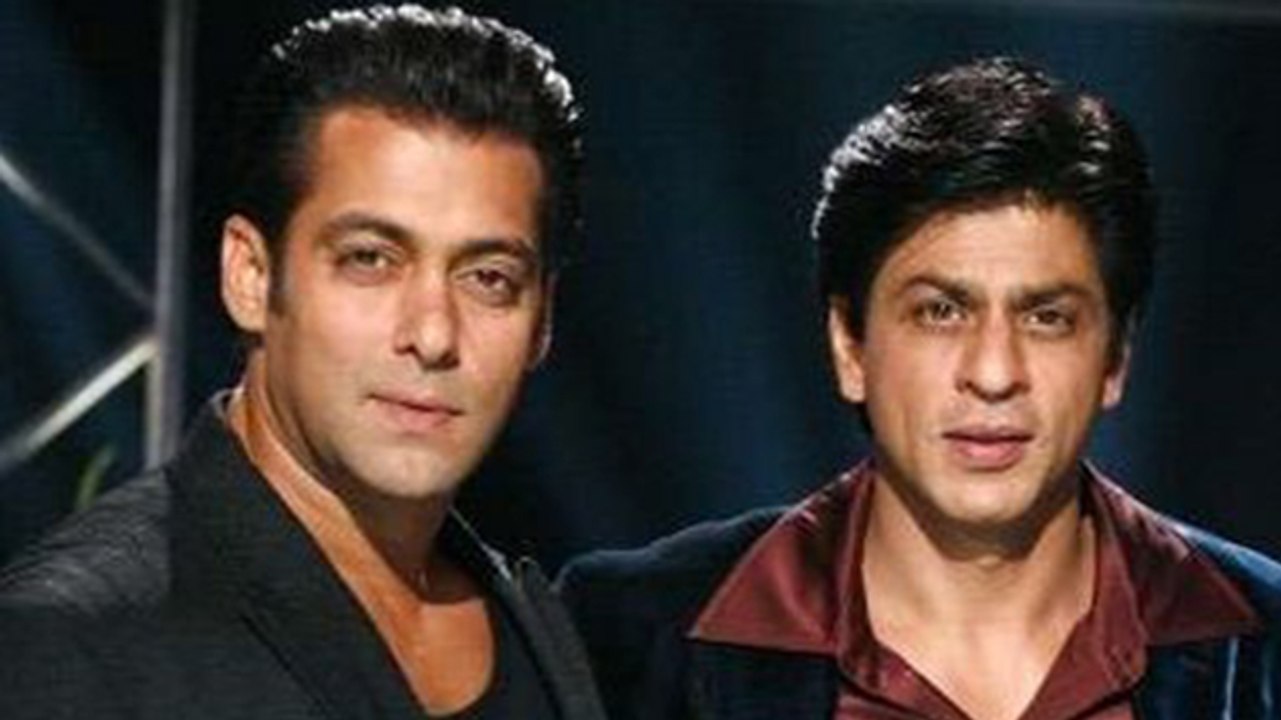 Salman Cant Stop Himself From Promoting Shahrukh