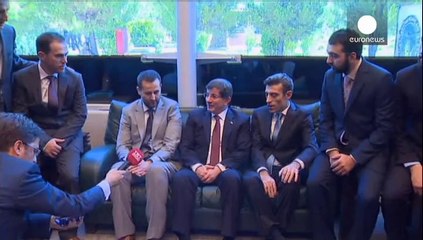 Туреччина: Анкара зустріла звільнених з полону джихадистів заручників