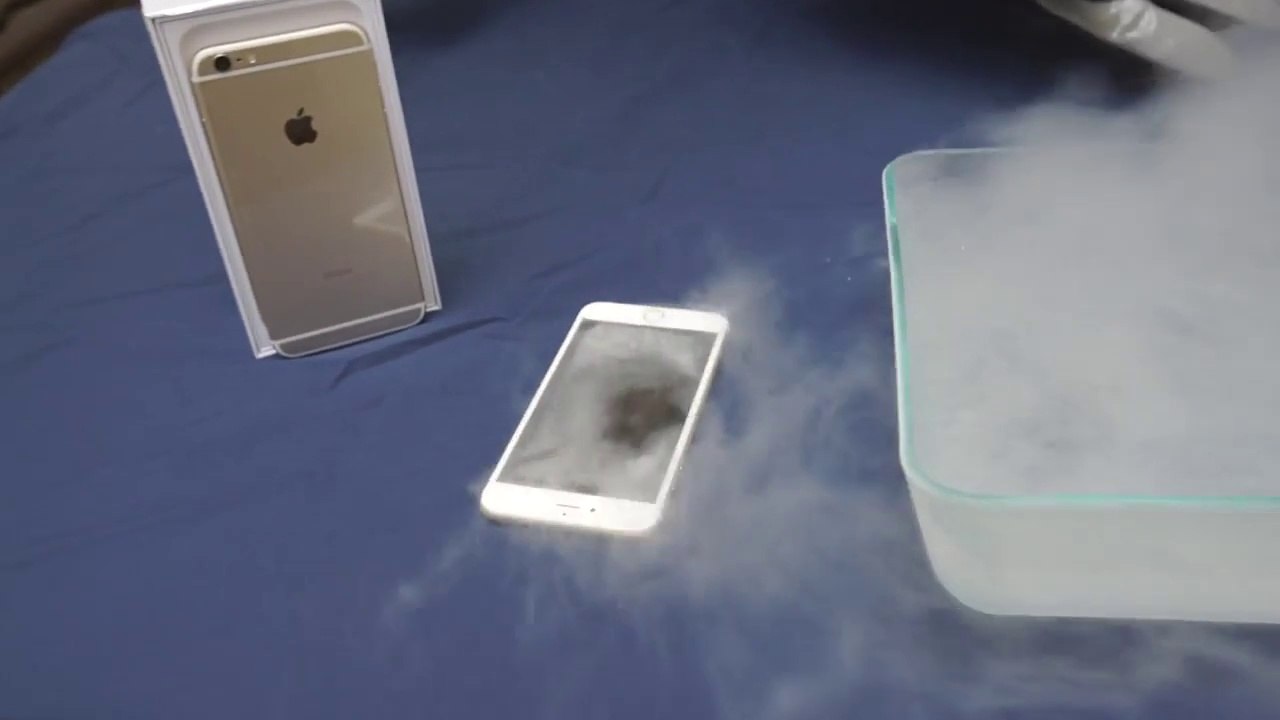 iPhone 6 Plus vs Liquid Nitrogen