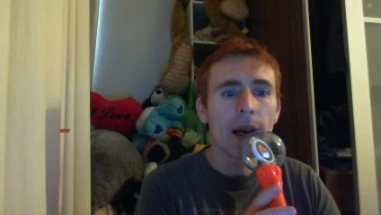 Wiwi égratigne "we can't stop" de Miley Cyrus