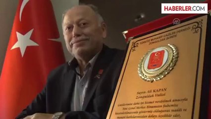 Yağmur yağan törende gaziye şemsiye tutulmadığı iddiası -