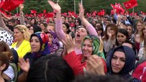 Reféns libertados no Iraque chegam à Turquia