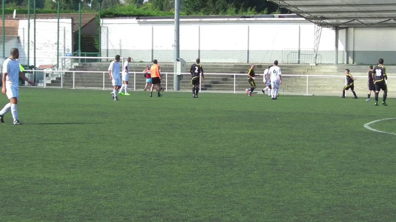 Dribble à la Zizou de Moh Merkachi EU vs Beetho...