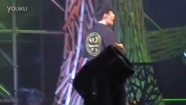 [Fancam] 140920 EXO LAY - I AM LAY solo @ The Lost Planet In Beijing