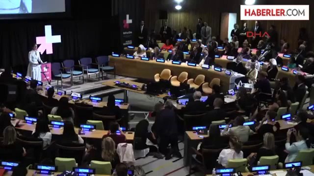 İngiliz Oyuncu BM'de Alkış Yağmuruna Tutuldu