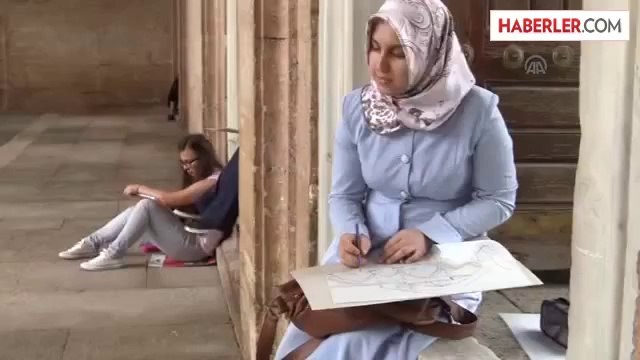 Mimar adayları, Mimar Sinan'ın ustalık eserini çizdi -