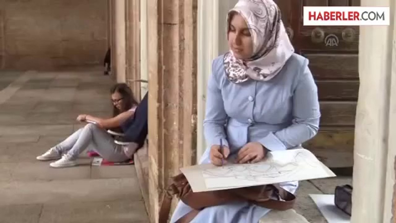 Mimar adayları, Mimar Sinan'ın ustalık eserini çizdi -