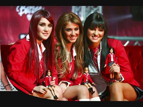 FUERA REBELDE RBD