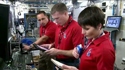 [ISS] Expedition 42 Training B-Roll