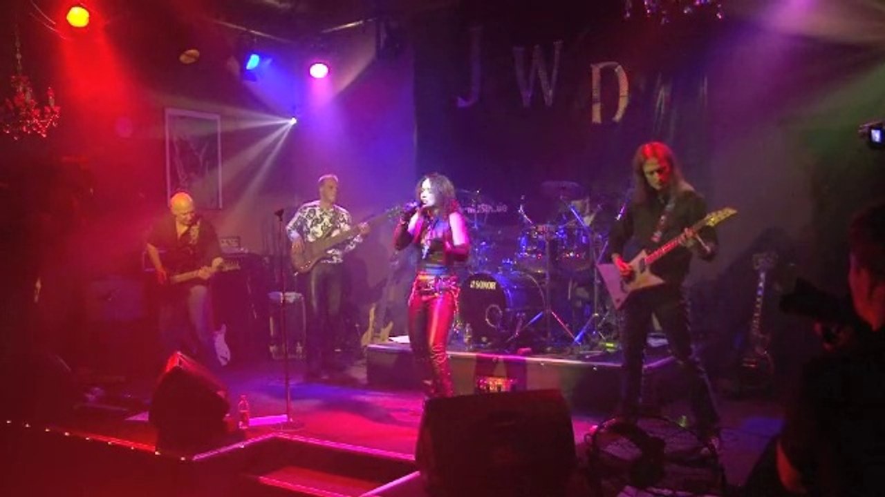 New direction (ind-x)