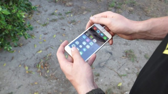 iPhone 6 Plus Drop Test : Slow Motion!