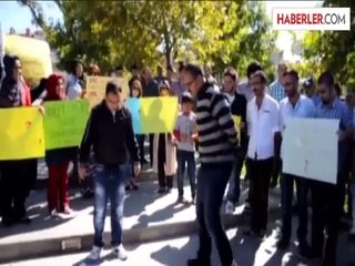 Atanamayan Branş Öğretmenlerinden Protesto Gösterisi