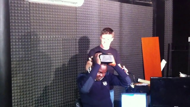 Amazing reaction to Oculus Rift DK2 - the security guard falls from his chair!