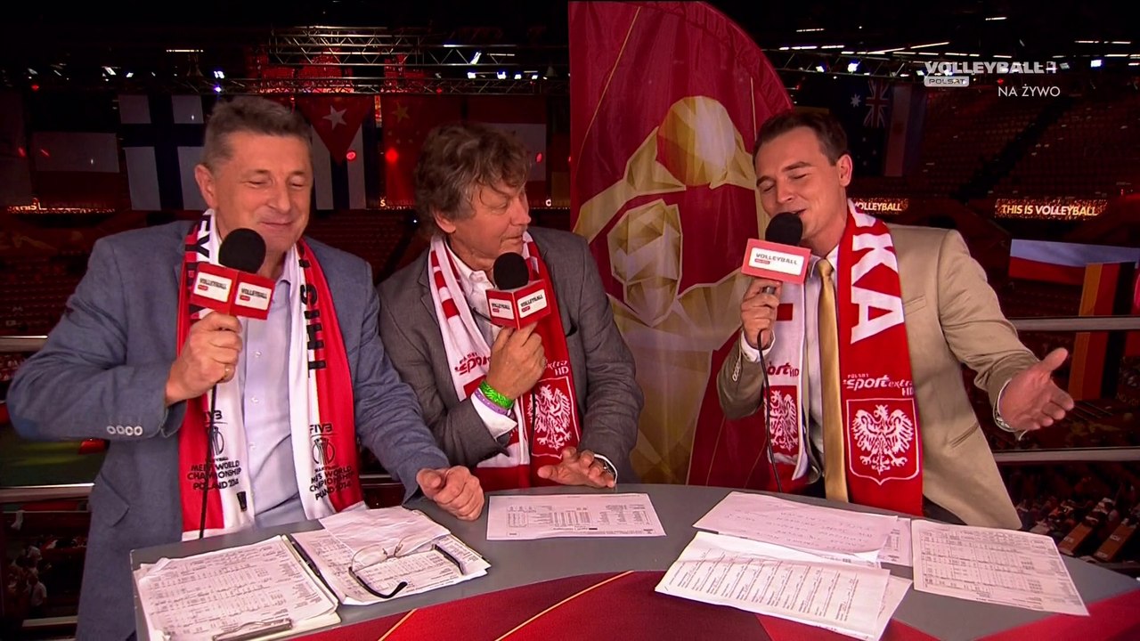 Jerzy Mielewski śpiewa "Jesteś szalona" po finale MŚ 2014