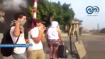 بالفيديو.. الإخوان يقطعون طريق ويشعلون النيران في إطارات السيارات بالقليوبية