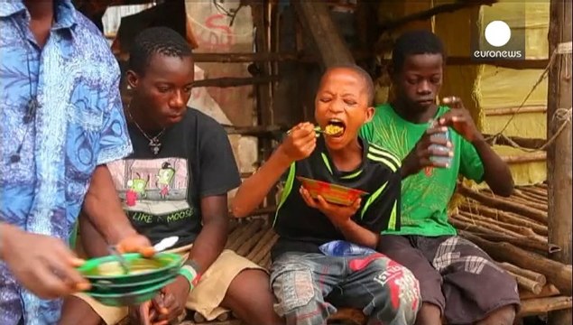 Эбола: в Сьерра-Леоне завершился общенациональный карантин