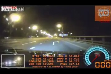 330 KM Hızla Giden Nissan GTR 'ın Bir Anda Tekeri Patlıyor...