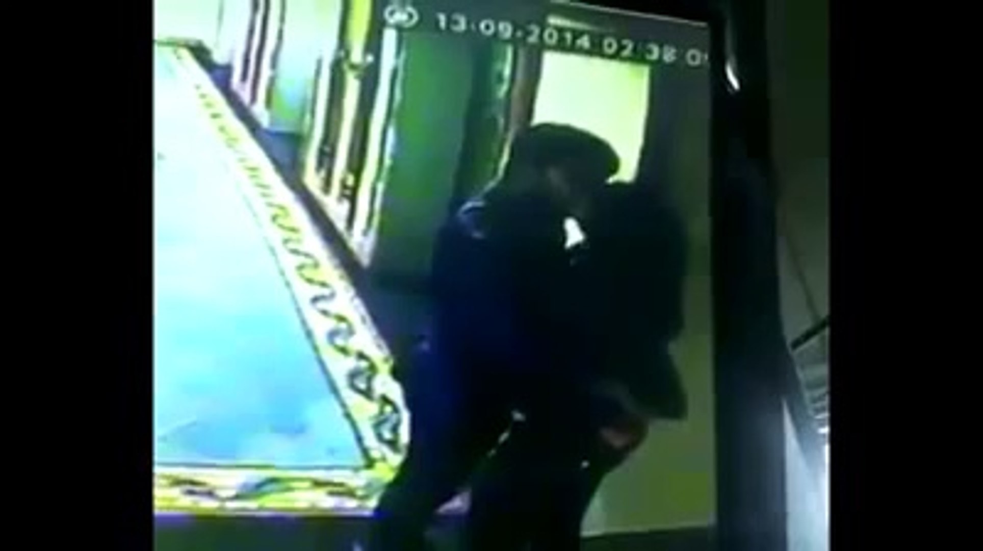 Actor Simbu Kissing Harshika - Caught on Cam..Leaked Exclusive Most  Senasation On kollywood - video Dailymotion