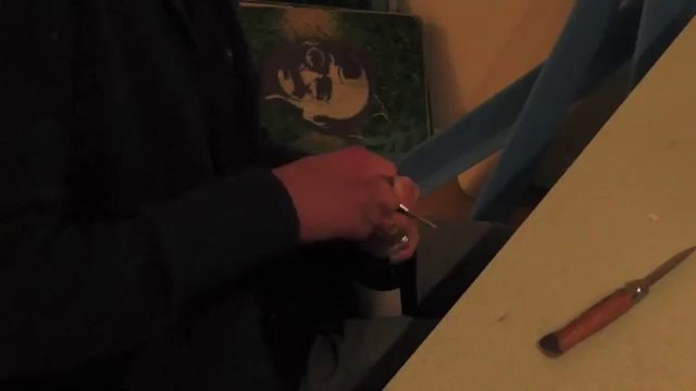 Comment ouvrir une bouteille de vin sans tire-bouchon ?