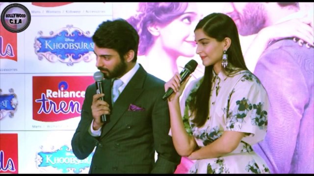 Sonam Kapoor takes a DIG at Deepika Padukone | SHOCKING reaction on CLEAVAGE controversy