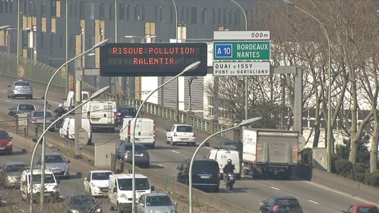 Paris: une écotaxe poids lourds sur le périphérique