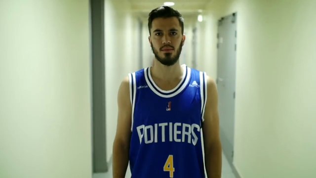 Clip d'intro du PB86 : Toucher l'instant