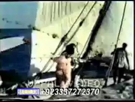 Ahmed rushdi.Mala- Chale thandi hawa thum thum- film NAJMA (Iqbal Gul)