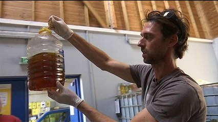 "Roule ma frite" recycle l'huile usagée - 21/09