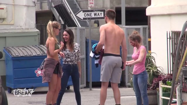 GIRLS ACTIVITY IN HOSTELS MUST WATCH