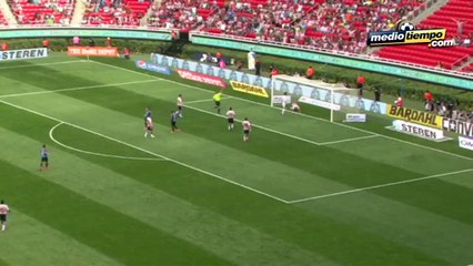 Bustos externó su deseo de seguir con Chivas