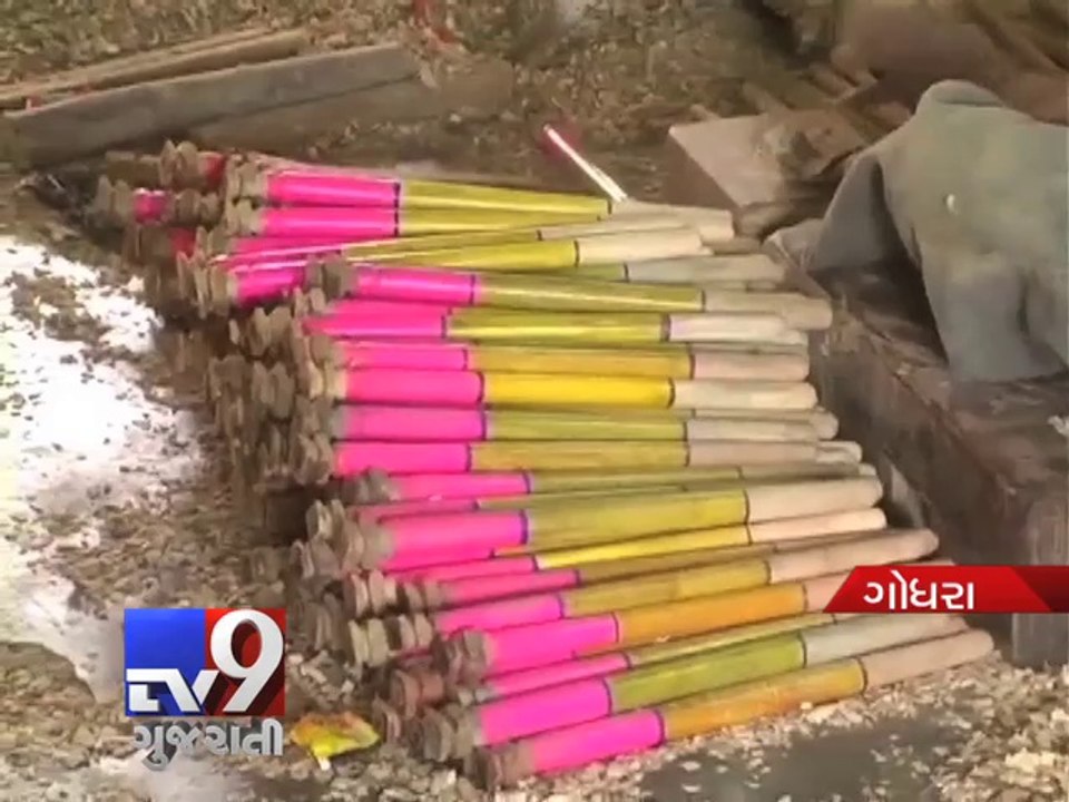 Muslims make Dandias for Hindu during Navratri, Godhra - Tv9 Gujarati